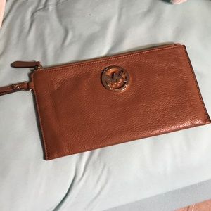 MK wristlet